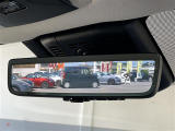 ◆【デジタルインナーミラー】車両後方カメラの映像をルームミラーに映すことが出来ます。 そのため、後席に人や荷物があって後方が見えづらい場合でもしっかり視界を確保することが出来ます。