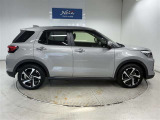 優れた走行性能に加え、様々なライフスタイルに合った使い方を可能にするSUV♪