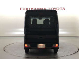 後続車からの視認性の高いLEDテール&ストップランプ!バックドアは幅広のフラット面を確保しているので、企業名などオリジナルネームが入れやすくなっています!