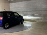 LEDヘッドランプです。十分な明るさを保ちつつも消費電力が少なく、バルブ寿命も長いのが特徴です。瞬時にMAXの光量を発揮するのもLEDならではです。