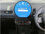 ◆iDriveを装備。操作系統をディスプレイから独立させることで、人間工学に基づいた最適な運転環境を実現しております。◆