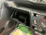 店内では季節で変わるダイハツオリジナルの美味しいスイーツとドリンクでおもてなしいたします。
