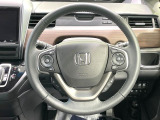 【純正革巻きステアリング】上質な革を使用することで、手にしっかり馴染みとても運転しやすいハンドルです♪