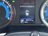 運転支援システムなどのお車の様々な情報がメーター内で確認、設定できます