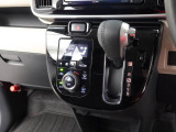 愛知ダイハツのお店にある、たくさんのスマアシ搭載車は、正常に作動する事をしっかり確認しております。