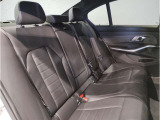 【エアバック】BMWのエアバックやその他の安全装備は、互いに補完しあう事で徹底した安全性を貫きます。万一の事故の際にそれぞれ最適な保護を提供してくれます!