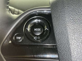 ステアリングスイッチ装備!運転しながら手元でオーディオの操作などができます。