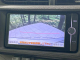 【バックカメラ】駐車時に後方がリアルタイム映像で確認できます。大型商業施設や立体駐車場での駐車時や、夜間のバック時に大活躍!運転スキルに関わらず、今や必須となった装備のひとつです!