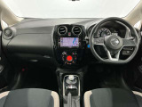 細部まで上質なインパネ周りはこのように機能的にまとまってます。もちろんクリーニング済みで、室内もキレイです。