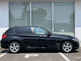 オリジナル・サービスもついたBMW自動車保険も取り扱っております。BMW自動車保険にご加入いただくと、万一のトラブルを24時間365日サポートするエマージェンシー・サービスの〈プレミアム〉をご利用いただけます。