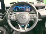【純正革巻きステアリング】上質な革を使用することで、手にしっかり馴染みとても運転しやすいハンドルです♪