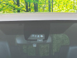 【トヨタセーフティセンス】走行中に前方の車両等を認識し、衝突しそうな時は警報とブレーキで衝突回避と被害軽減をアシスト。より安全にドライブをお楽しみいただけます。