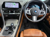 コックピットは、BMWらしくセンター・コンソールがドライバーに向けて傾けられた設計になっています。