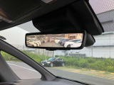 後方確認をミラーではなくカメラ映像で確認出来るデジタルインナーミラーを搭載!荷物があり、後方確認が出来ない時や雨天時などにとても便利☆