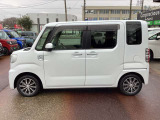 カープレシャスではご納車後もお客様に安心しておクルマにお乗り頂くため、【2か月又は2,000km】の保証をお付けしております!当社は保証金額をお支払い総額に含ませていただいております!