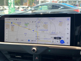 【ナビ機能付きディスプレイオーディオ】ナビ機能搭載の他、お持ちのスマートフォンと連携して、ナビやbluetoothでの音楽再生が可能です♪デザインはもちろん操作性も良好!