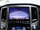 バックガイドモニターで、後方を確認しながら安心して駐車することができます。運転初心者も熟練者も必須の機能ですよ!