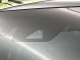 【トヨタセーフティセンス】走行中に前方の車両等を認識し、衝突しそうな時は警報とブレーキで衝突回避と被害軽減をアシスト。より安全にドライブをお楽しみいただけます。