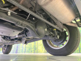 お車を安心してお乗りいただく為には、足回りの定期点検が欠かせません。サービスサポート(有償保証)では無料点検もご提供しており、安心のカーライフをお過ごしいただけるサポート体制が整っています。