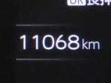 ワンオーナー車で走行距離の少ないプリウスです。