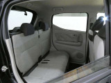 ゆとりある広々とした車内空間は、ドライブを始め買い物やレジャーなど、幅広く活躍します。一人でもみんなとでもお出かけを楽しみましょう!