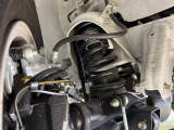 お車を安心してお乗りいただく為には、足回りの定期点検が欠かせません。サービスサポート(有償保証)では無料点検もご提供しており、安心のカーライフをお過ごしいただけるサポート体制が整っています。