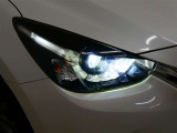 LEDヘッドライトです。デザイン性がよくとても明るいので、夜間の走行や悪天候でも安心です。しかも長寿命!