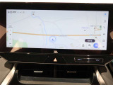 JBLプレミアムサウンドシシテムの大画面12.3インチディスプレイオーディオを装備。スマホとクルマをつなぐことで、これまでのナビに加えて、いろんなサービスが楽しめます。