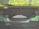 【トヨタセーフティセンス】走行中に前方の車両等を認識し、衝突しそうな時は警報とブレーキで衝突回避と被害軽減をアシスト。より安全にドライブをお楽しみいただけます。