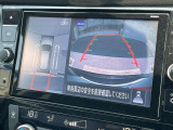 【アラウンドビューモニター】専用のカメラにより、上から見下ろしたような視点で360度クルマの周囲を確認することができます☆死角部分も確認しやすく、狭い場所での切り返しや駐車もスムーズに行えます。