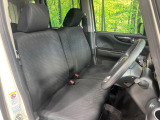 運転席シート廻りは使用感も少なく、良好な状態となっています。丁寧に使われていたことがよくわかりますね。