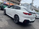 ご納車前には、BMWを熟知したメカニックによる100項目の点検・整備を行います。不具合箇所、交換時期に達している部品に関しましては、全て当社負担で交換してからのご納車となります。