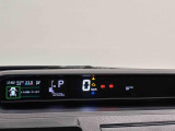 TFTカラ-マルチインフォメ-ションディスプレイ4.2インチの液晶画面に、安全・安心のコンテンツやオ-トエアコンのステ-タスなど、さまざまな運転情報を表示し見やすさにこだわったメ-タ-です♪