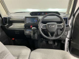 弊社の商品車両は横浜本牧にあります本部で隅々までチェックを行い、トヨタの厳しい商品基準をクリアした厳選した車両を展示しています。
