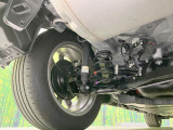お車を安心してお乗りいただく為には、足回りの定期点検が欠かせません。サービスサポート(有償保証)では無料点検もご提供しており、安心のカーライフをお過ごしいただけるサポート体制が整っています。