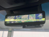【デジタルインナーミラー】後席の大きな荷物や同乗者で後方が確認しづらい時でも安心!カメラが撮影した車両後方の映像をルームミラー内に表示。クリアな視界で状況の確認が可能です!