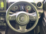 【純正革巻きステアリング】上質な革を使用することで、手にしっかり馴染みとても運転しやすいハンドルです♪