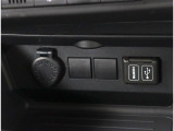USBtypeA端子、HDMI端子、DC12V電源が付いています。