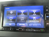 純正ナビゲーション(DVD・CD・フルセグTV・Bluetooth搭載)付き