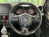 【純正革巻きステアリング】上質な革を使用することで、手にしっかり馴染みとても運転しやすいハンドルです♪