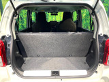普段のお買い物や通勤、送迎等に十分な荷室スペースを確保しております。セカンドシートを倒すと、大きな荷物の積載も可能です♪
