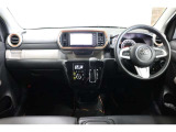 スッキリした運転席まわりで、快適ドライブが楽しめます!