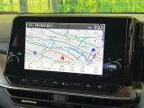 【メーカー純正9型ナビ】インテリアに溶け込むスタイリッシュな「専用設計」メーカーナビを装備♪視認性や操作性など基本性能にも優れ、より上質なカーライフをお楽しみいただけます。