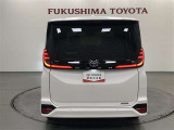 ワイド&ロースタンスのリヤビュー!エアロスタイルらしいアグレッシブな印象!歴代モデルで追求してきた室内空間の最大化と力強いハコ(箱)らしさを継承深化しています!