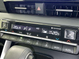 オートエアコンで快適な室内です。