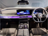 アウトバーンでの走行を見据えたBMWのブレーキシステムはもしもの時にもいち早くマシンを停止してくれます。