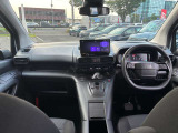 イタリア車ならではの美しさ、走りへのこだわりを感じるインテリアデザイン!