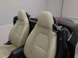 中古車は一物一価、同じようなお車でも、整備状況、外内装の状態など様々です。