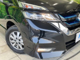 【LEDヘッドライト】悪天候や夜間走行時も良好な視界を確保し安心して運転できる高輝度LEDヘッドライトを装備!点灯速度が早く、消費電力も抑えられています。