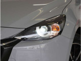 【LEDヘッドライト】省電力で長寿命の明るく運転しやすいLEDヘッドランプです。明るく照らすので暗い夜道からお客様を守ってくれます。お近くの広島マツダまでお越しください。